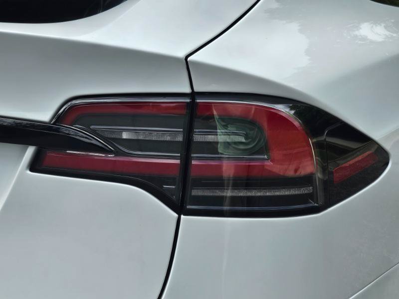 Used 2023 Tesla Model X AWD/4WD image 30