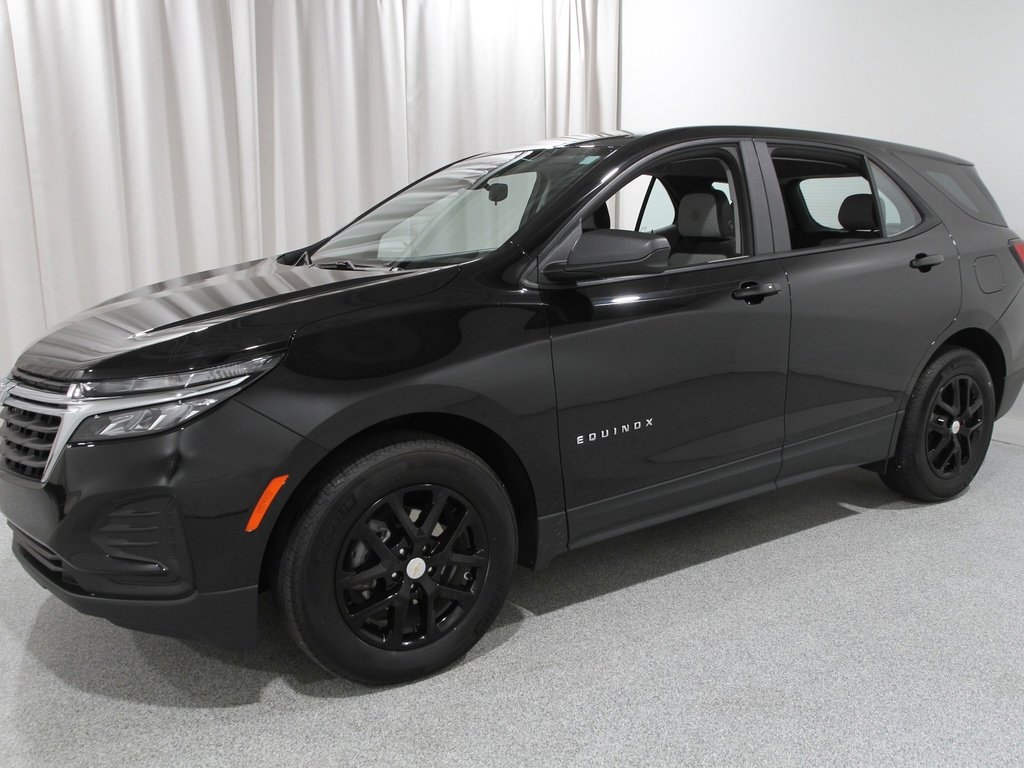 Certified 2023 Chevrolet Equinox LS image 3