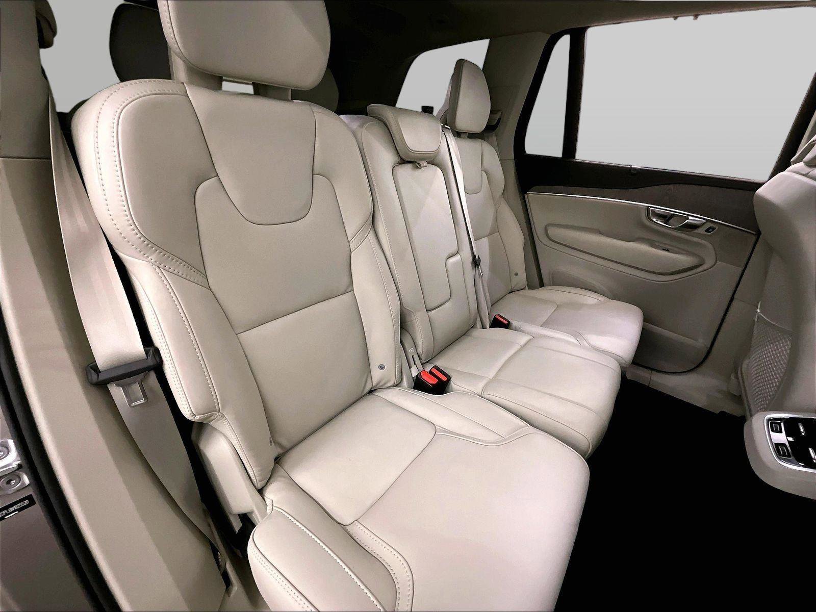 Used 2022 Volvo XC90 T6 Inscription w/ Advanced Package image 26