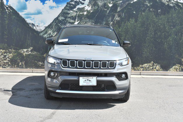 Used 2024 Jeep Compass Limited AWD/4WD image 5