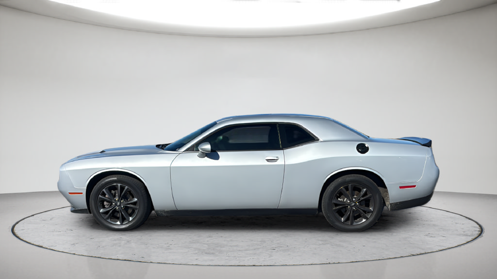 Used 2020 Dodge Challenger SXT w/ Driver Convenience Group AWD/4WD image 21