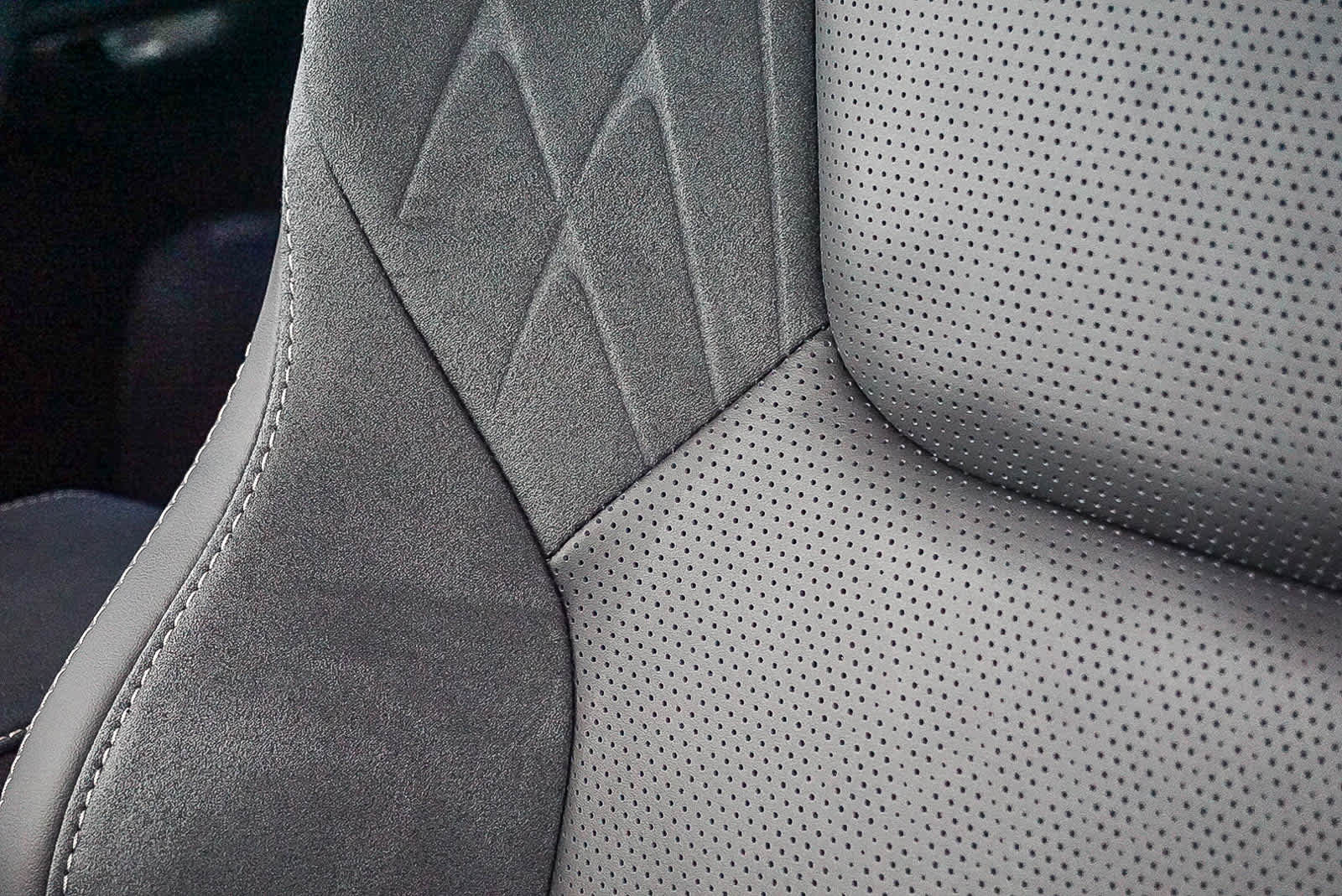 New 2026 Lexus RX 450h Luxury AWD/4WD image 26