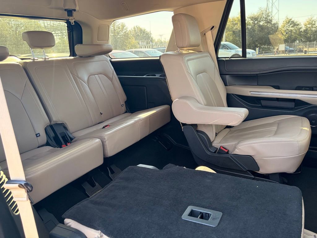 Used 2024 Ford Expedition Limited image 15