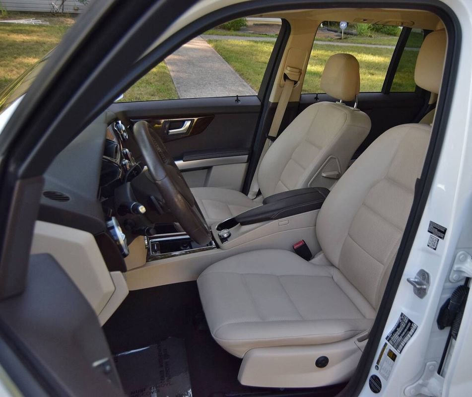 Used 2014 Mercedes-Benz GLK 350 4MATIC w/ Premium 1 Package image 25