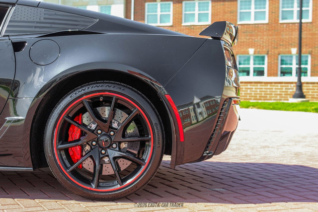 Used 2016 Chevrolet Corvette Z06 w/ Z07 Performance Package RWD image 5