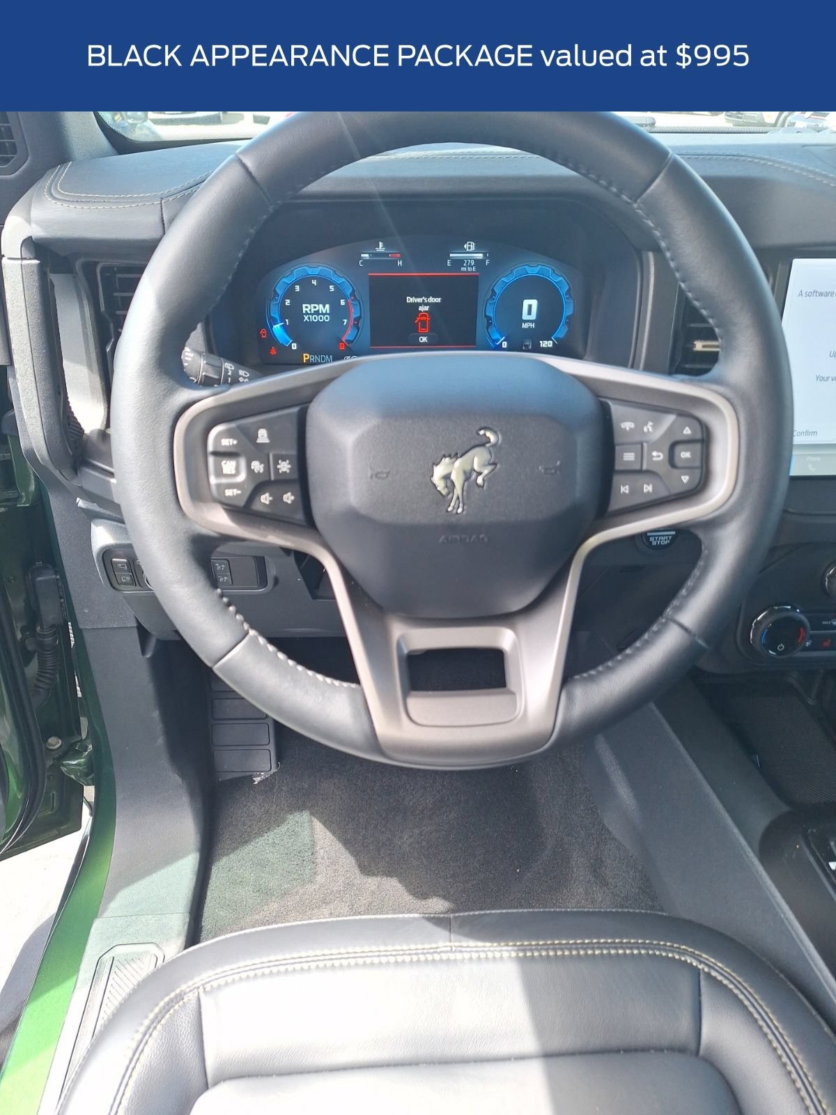 Used 2025 Ford Bronco Badlands AWD/4WD image 13
