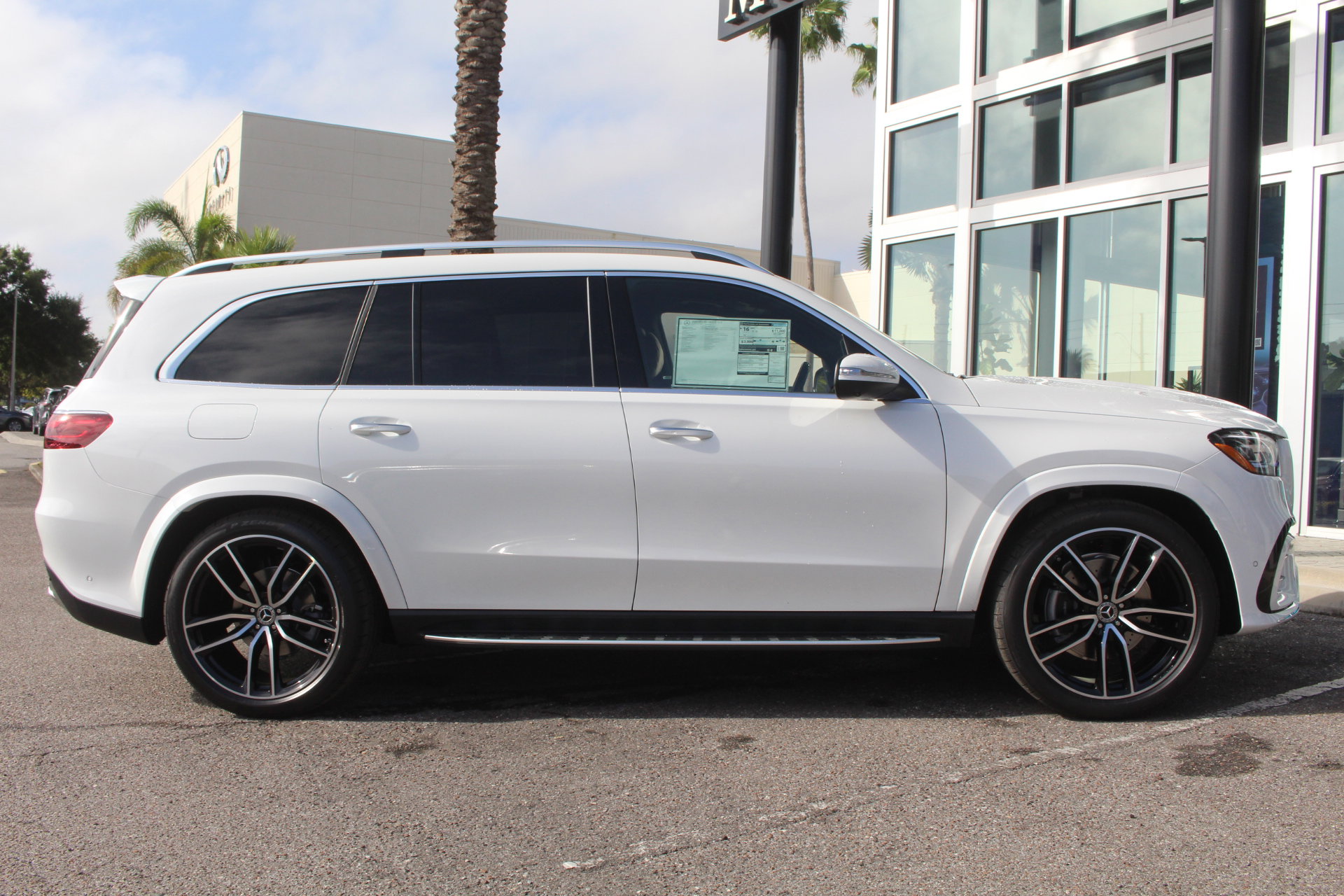 New 2026 Mercedes-Benz GLS 580 4MATIC image 8