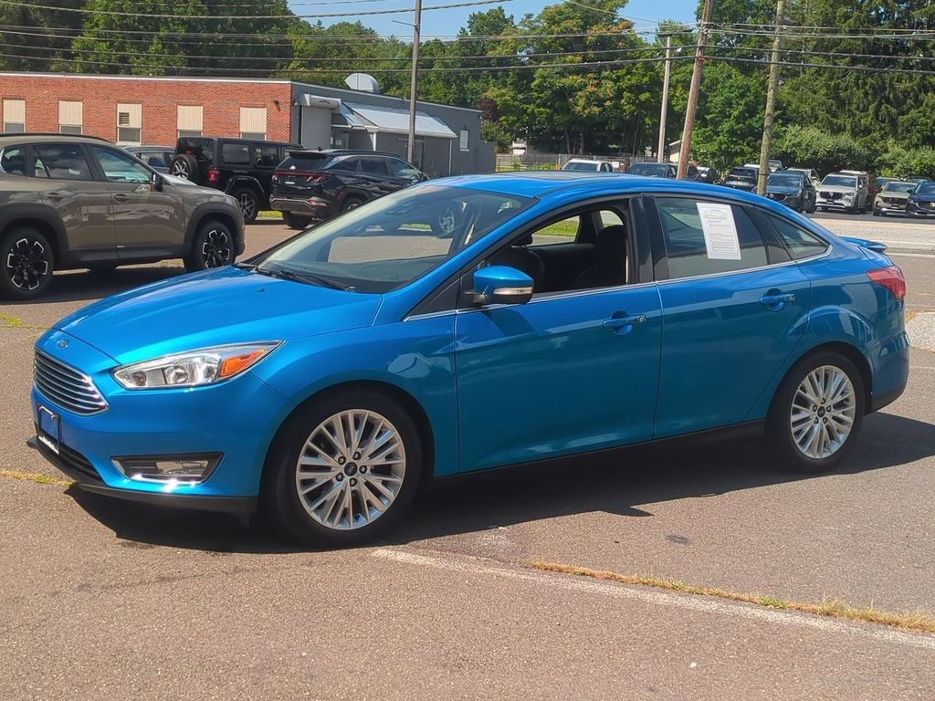 Used 2017 Ford Focus Titanium w/ Titanium Technology Package FWD image 2