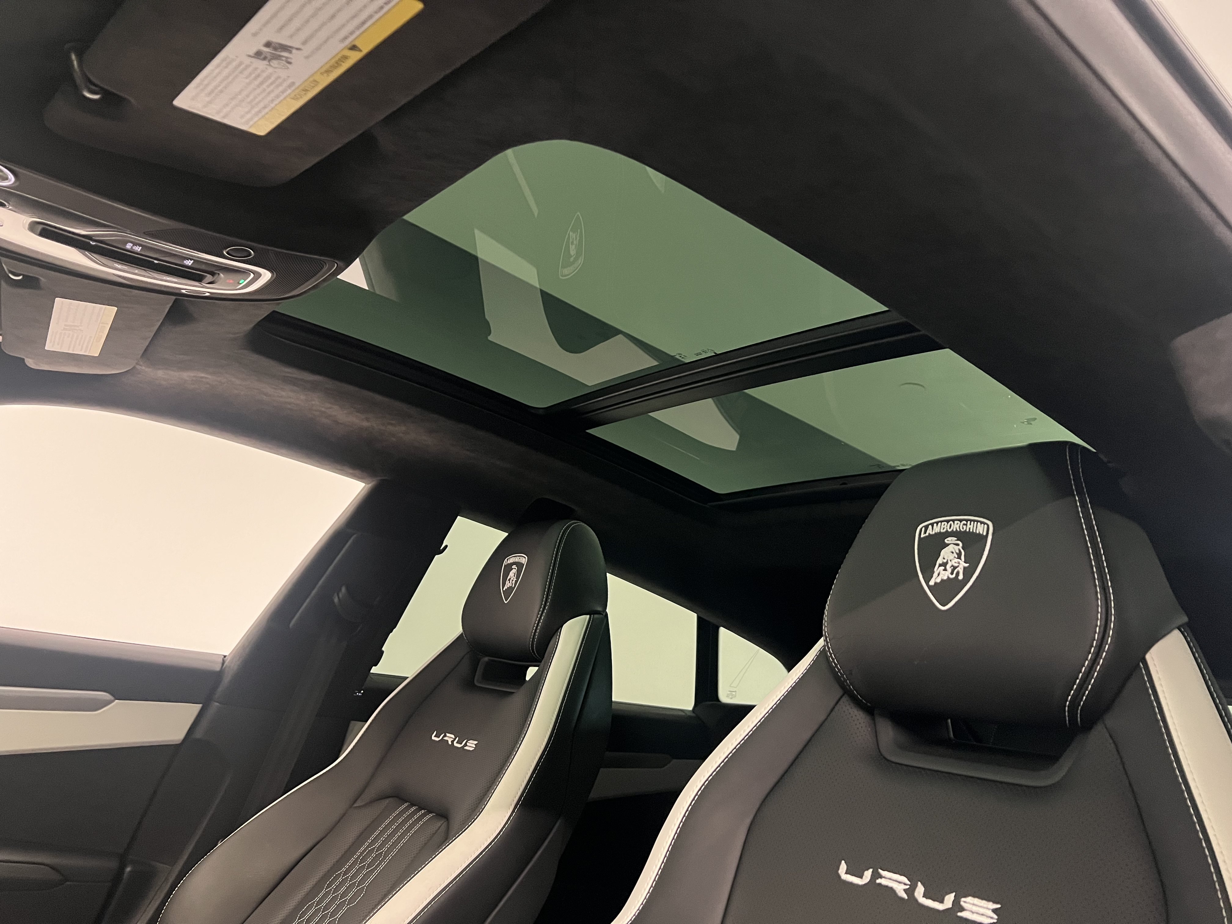 Used 2023 Lamborghini Urus S AWD/4WD image 24