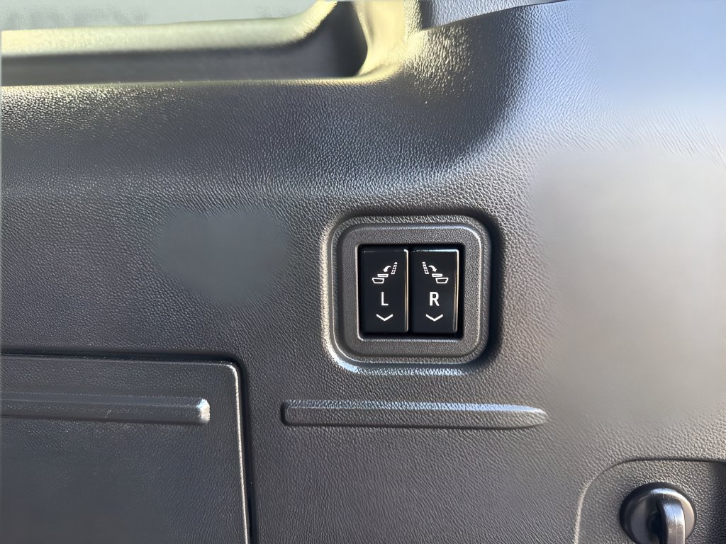Used 2024 GMC Hummer EV 2X w/ Extreme Off-Road Package AWD/4WD image 34