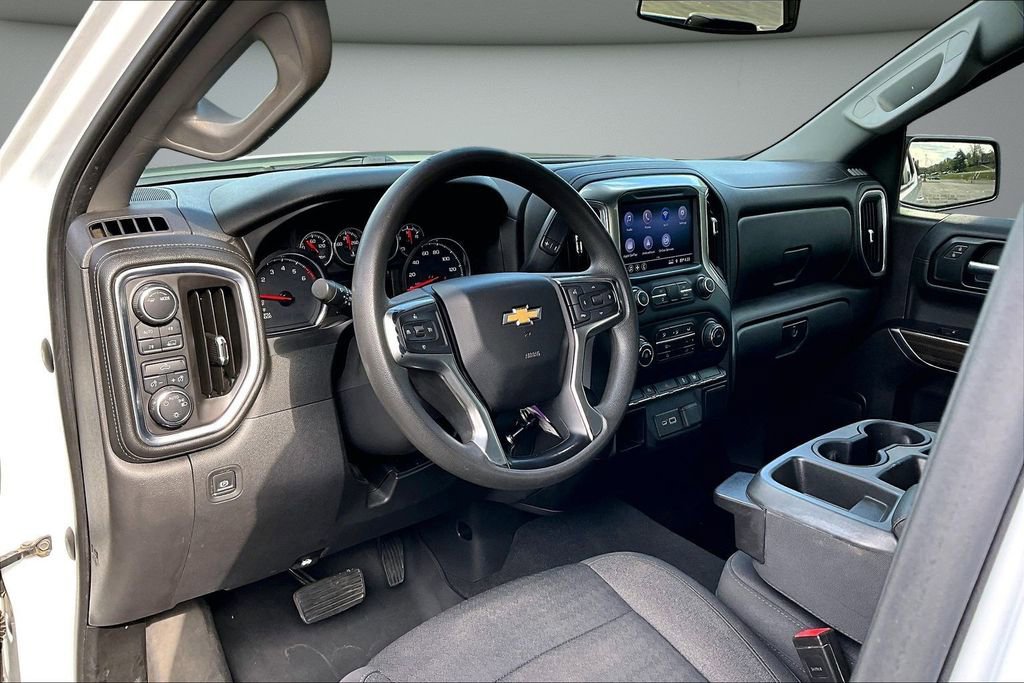 Used 2020 Chevrolet Silverado 1500 LT AWD/4WD image 18
