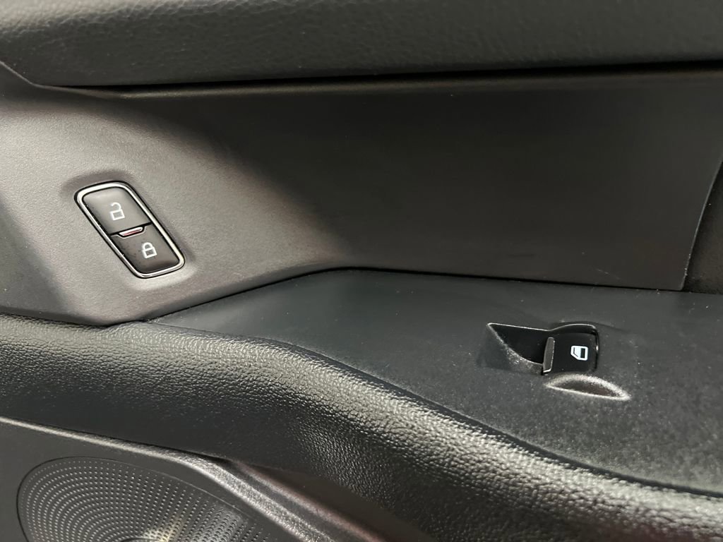 Used 2024 Ford Expedition Max XLT image 28