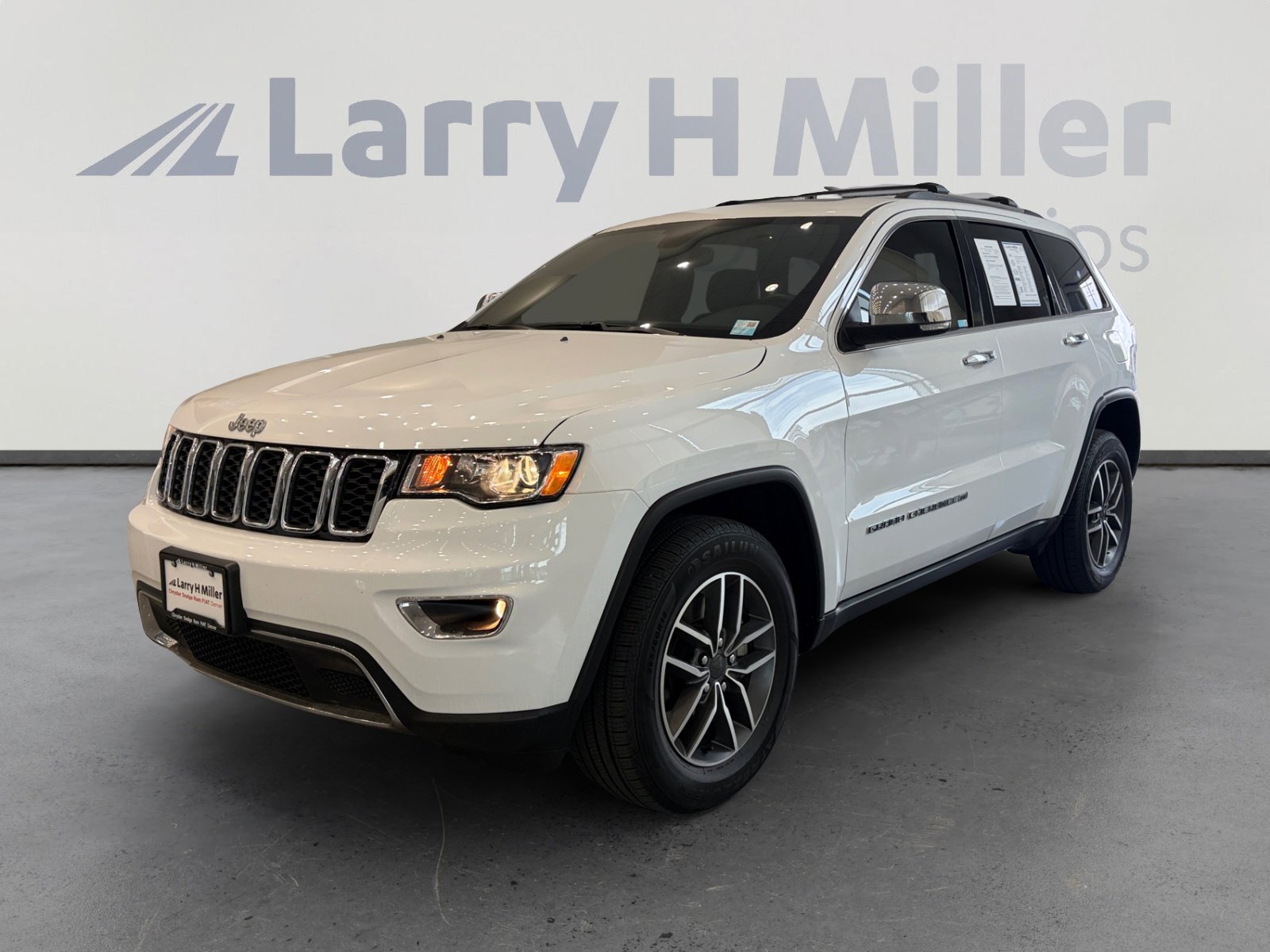 Used 2022 Jeep Grand Cherokee Limited image 1