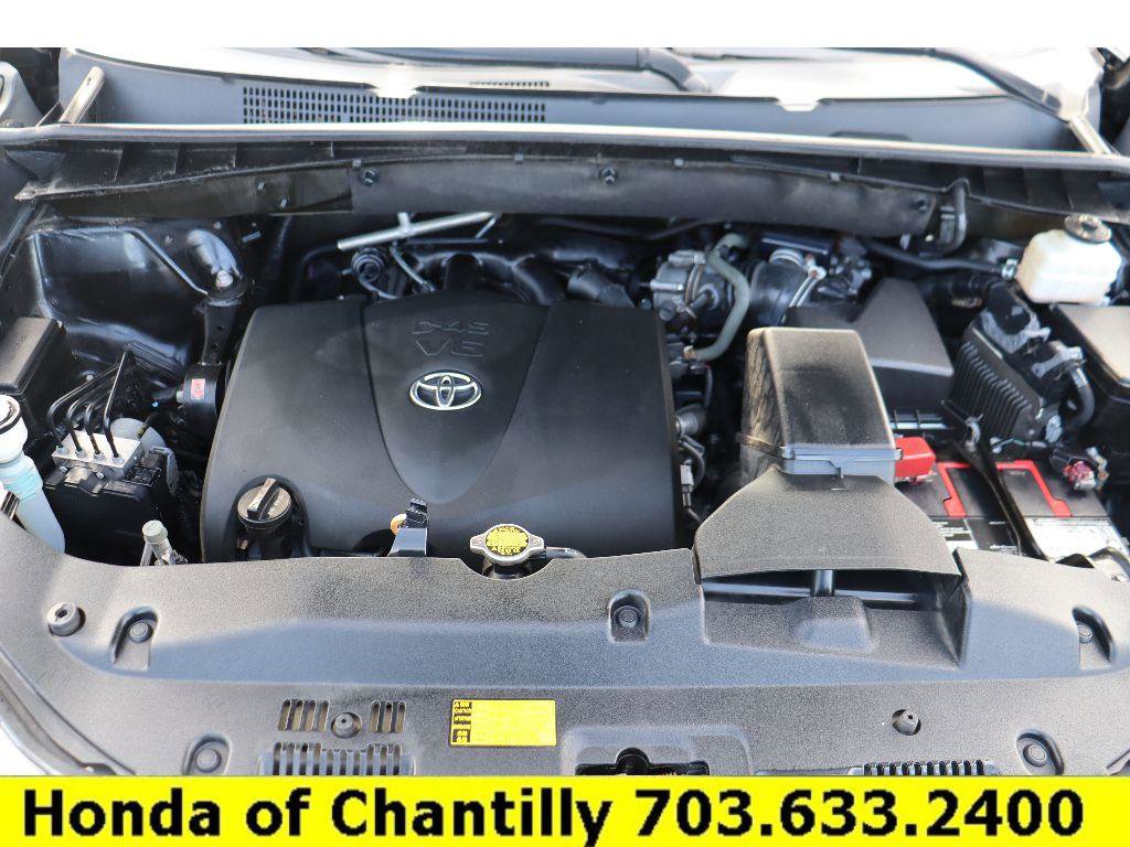 Used 2017 Toyota Highlander XLE image 33