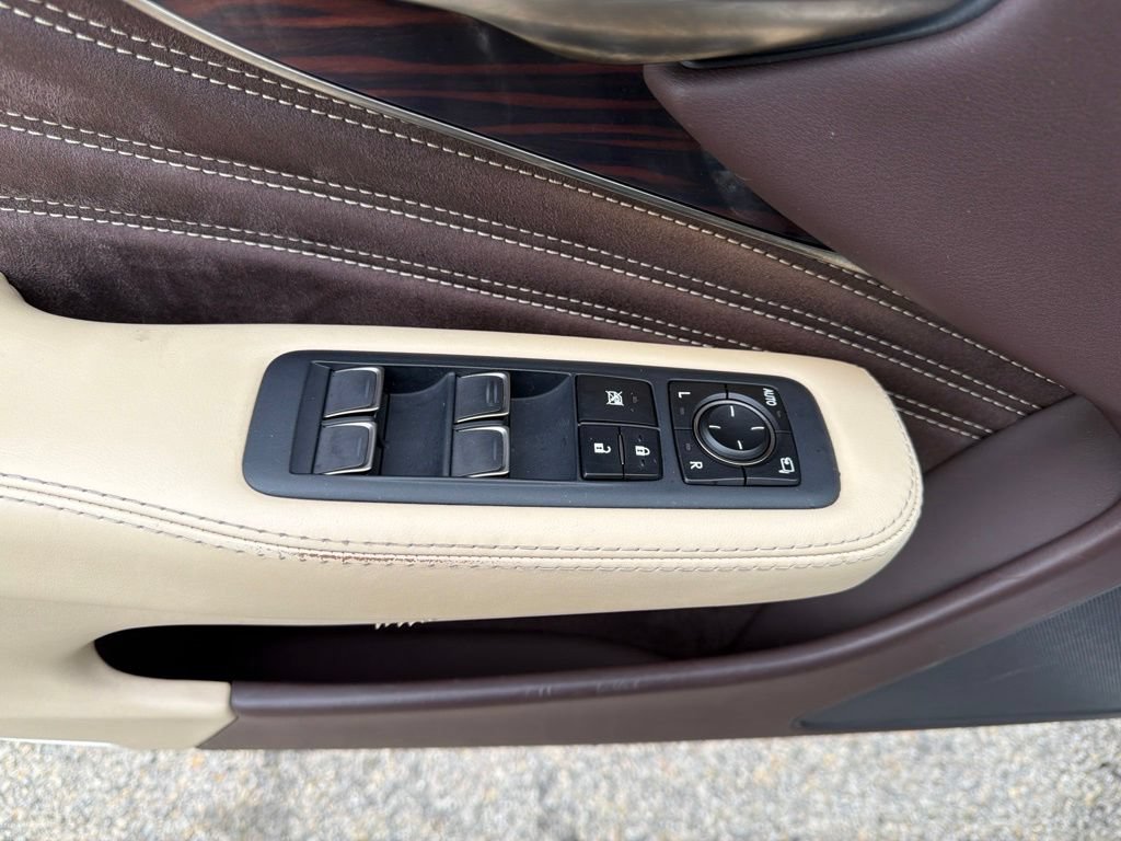 Used 2019 Lexus LS 500 w/ Interior Upgrade Package RWD image 26