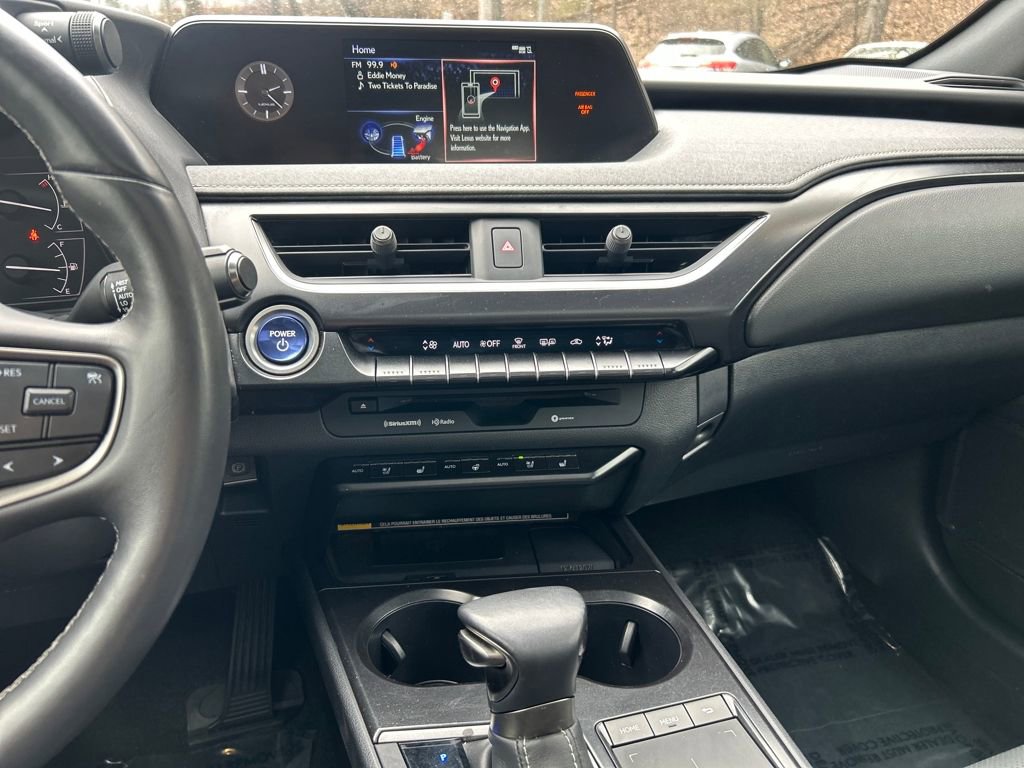 Used 2022 Lexus UX 250h w/ Premium Package image 2