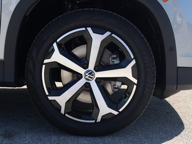 New 2026 Volkswagen Tiguan SE image 5