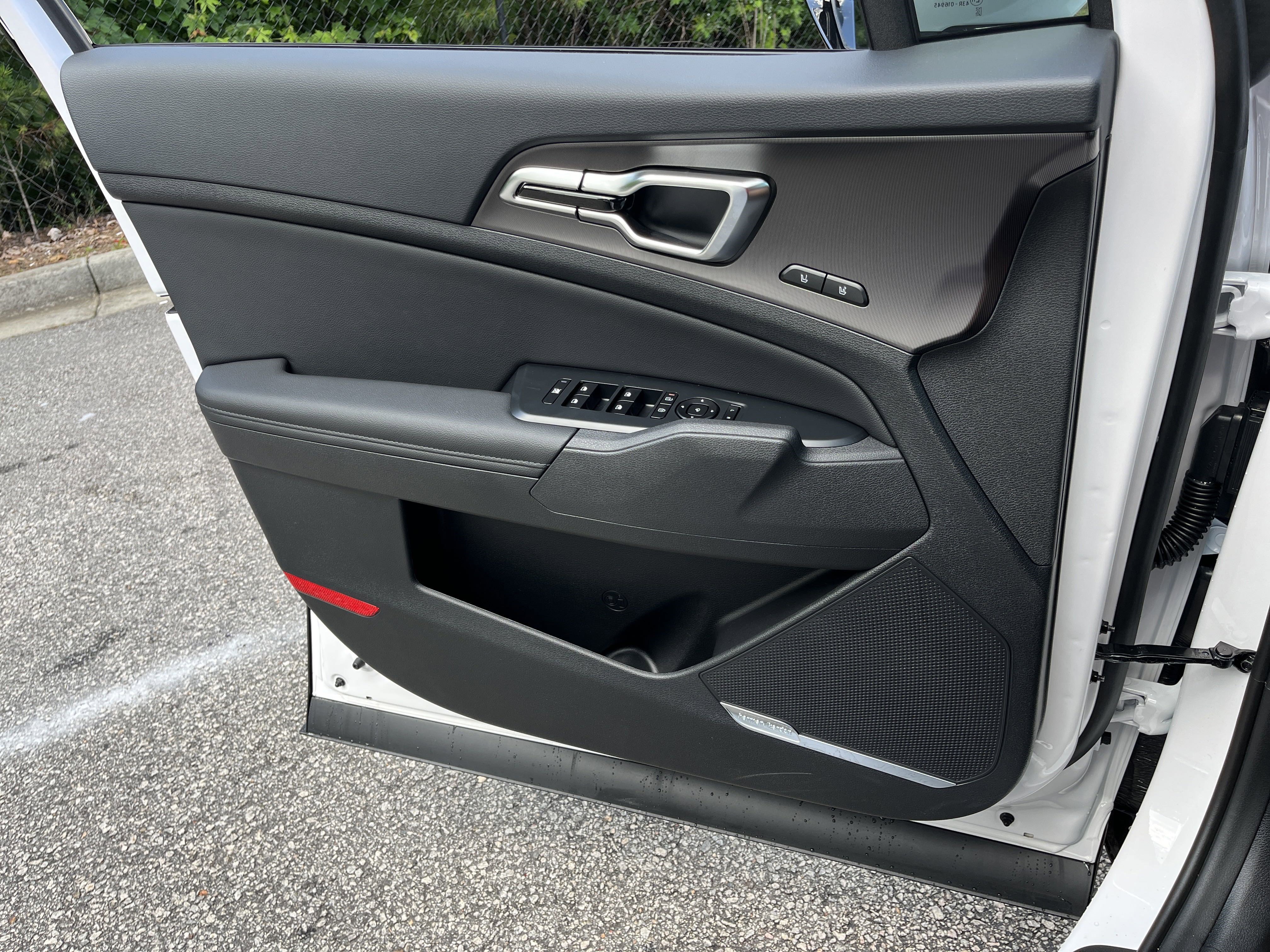 New 2026 Kia Sportage SX FWD image 18