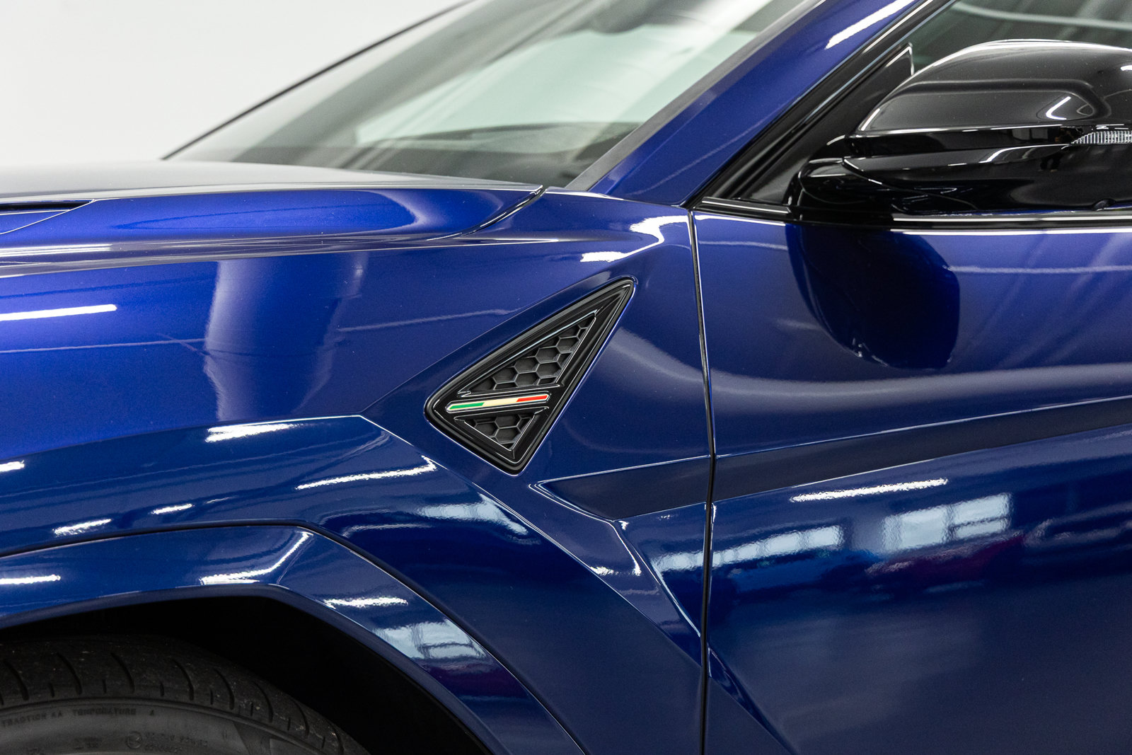Used 2024 Lamborghini Urus S AWD/4WD image 19