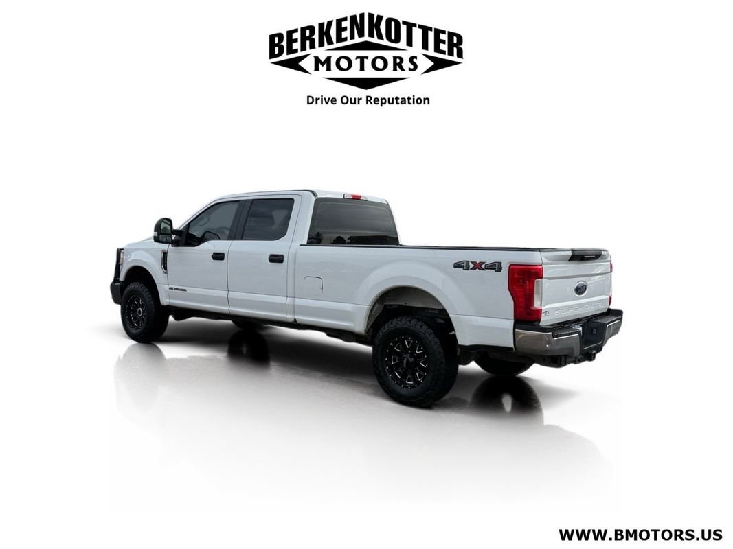 Used 2017 Ford F250 XL w/ Power Equipment Group AWD/4WD image 5