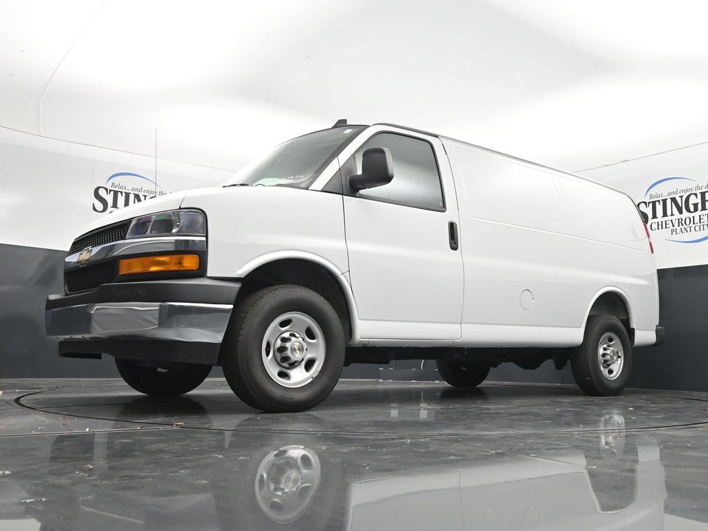 Certified 2025 Chevrolet Express 2500 w/ Driver Convenience Package RWD image 28