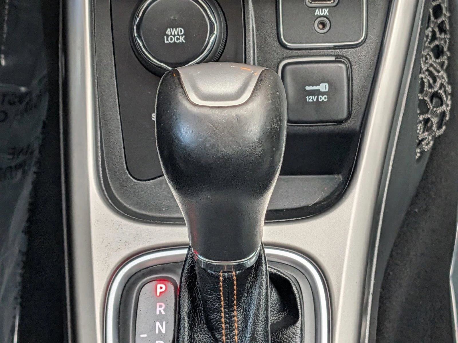 Used 2017 Jeep Compass Latitude AWD/4WD image 11