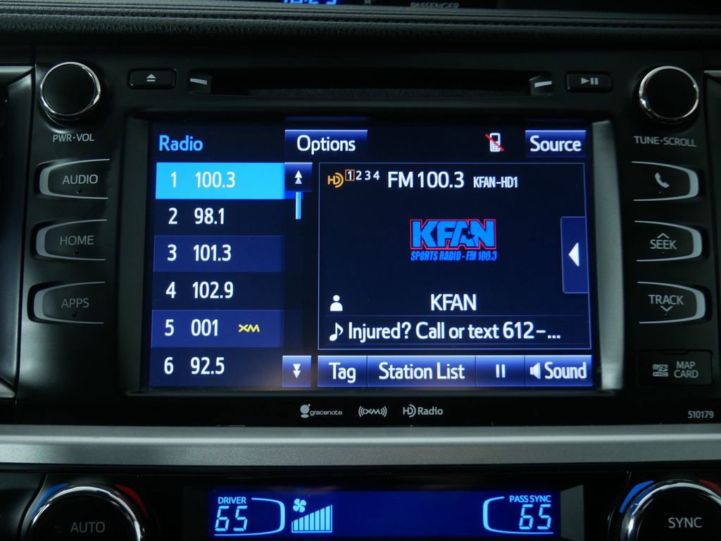 Used 2018 Toyota Highlander XLE image 27