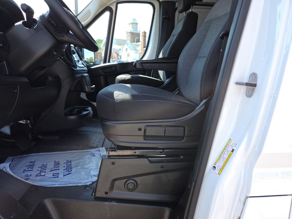 Used 2025 RAM ProMaster 1500 w/ Premium Convenience Group FWD image 13