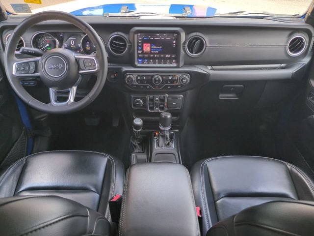 Used 2023 Jeep Wrangler Unlimited Sahara w/ Cold Weather Group AWD/4WD image 15