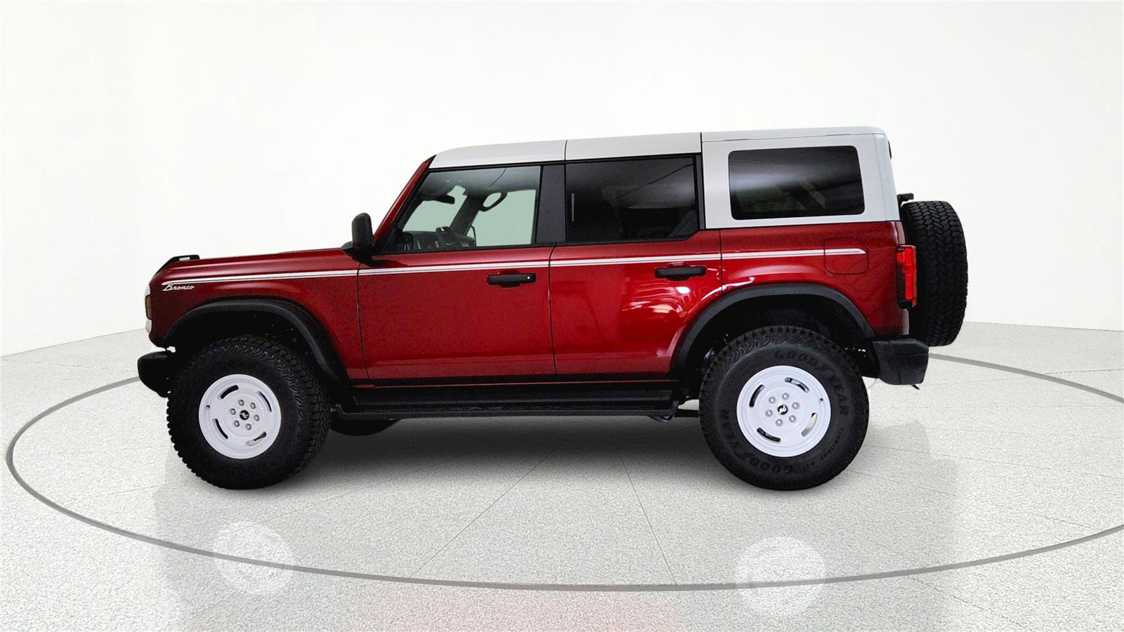 New 2026 Ford Bronco Heritage Edition image 4