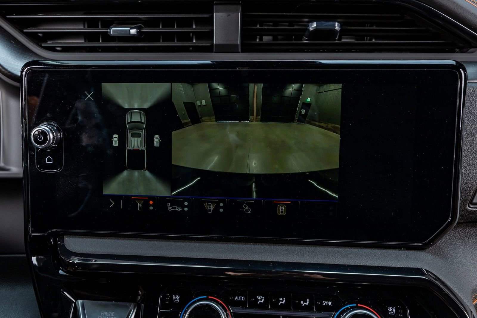 Used 2024 GMC Sierra 1500 AT4 w/ Technology Package image 26