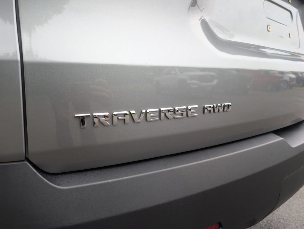 Used 2023 Chevrolet Traverse LS AWD/4WD image 21