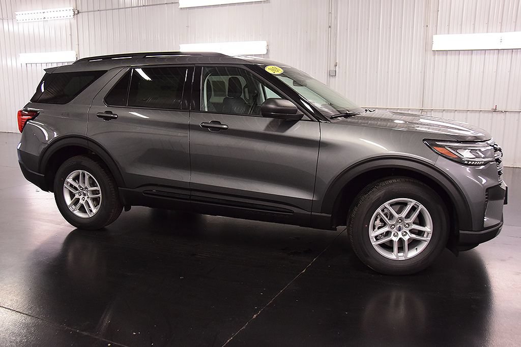 New 2026 Ford Explorer Active AWD/4WD image 8