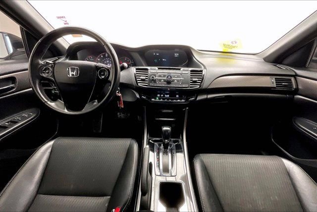 Used 2016 Honda Accord Sport image 15