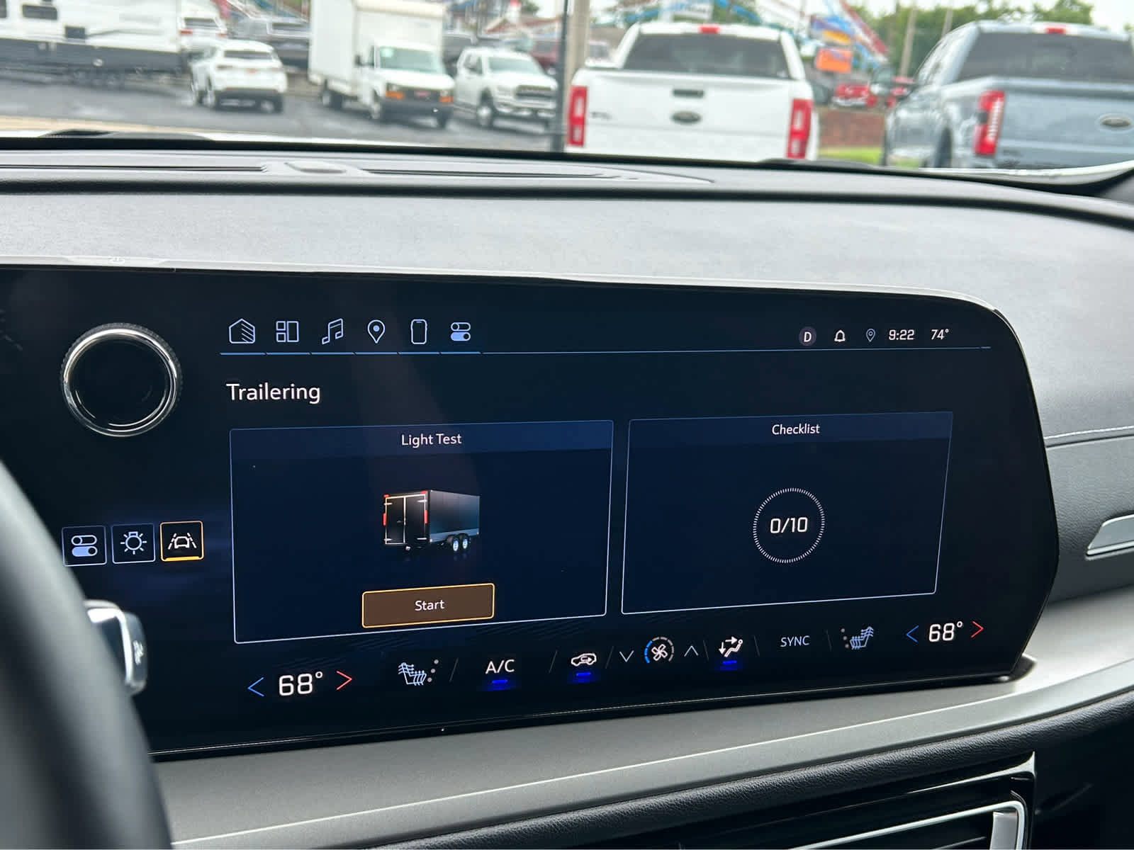 Used 2025 Chevrolet Traverse LT image 31