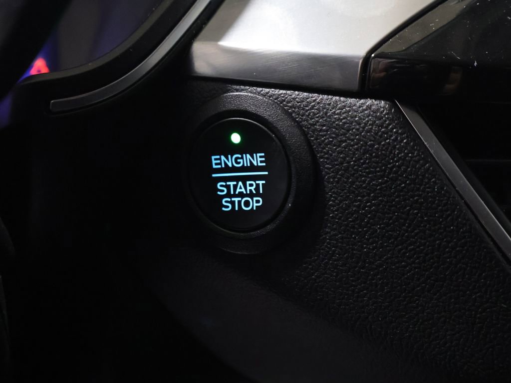 Used 2022 Ford Escape Titanium image 27