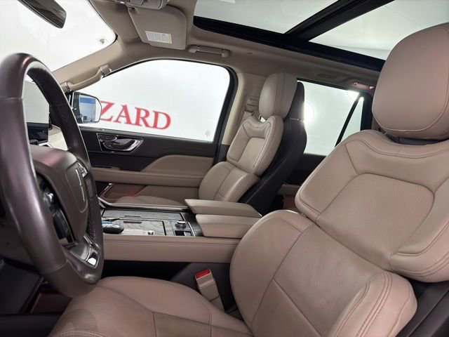 Certified 2023 Lincoln Navigator L Reserve RWD image 11