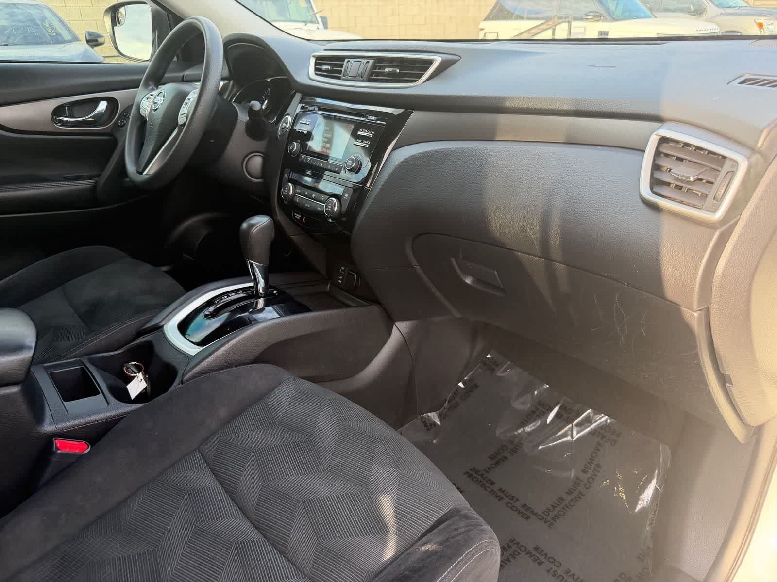 Used 2014 Nissan Rogue SV FWD image 11