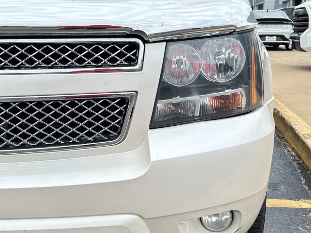 Used 2012 Chevrolet Suburban LTZ AWD/4WD image 3