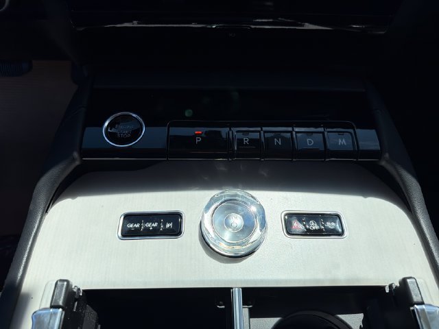 New 2026 Lincoln Navigator Reserve AWD/4WD image 31