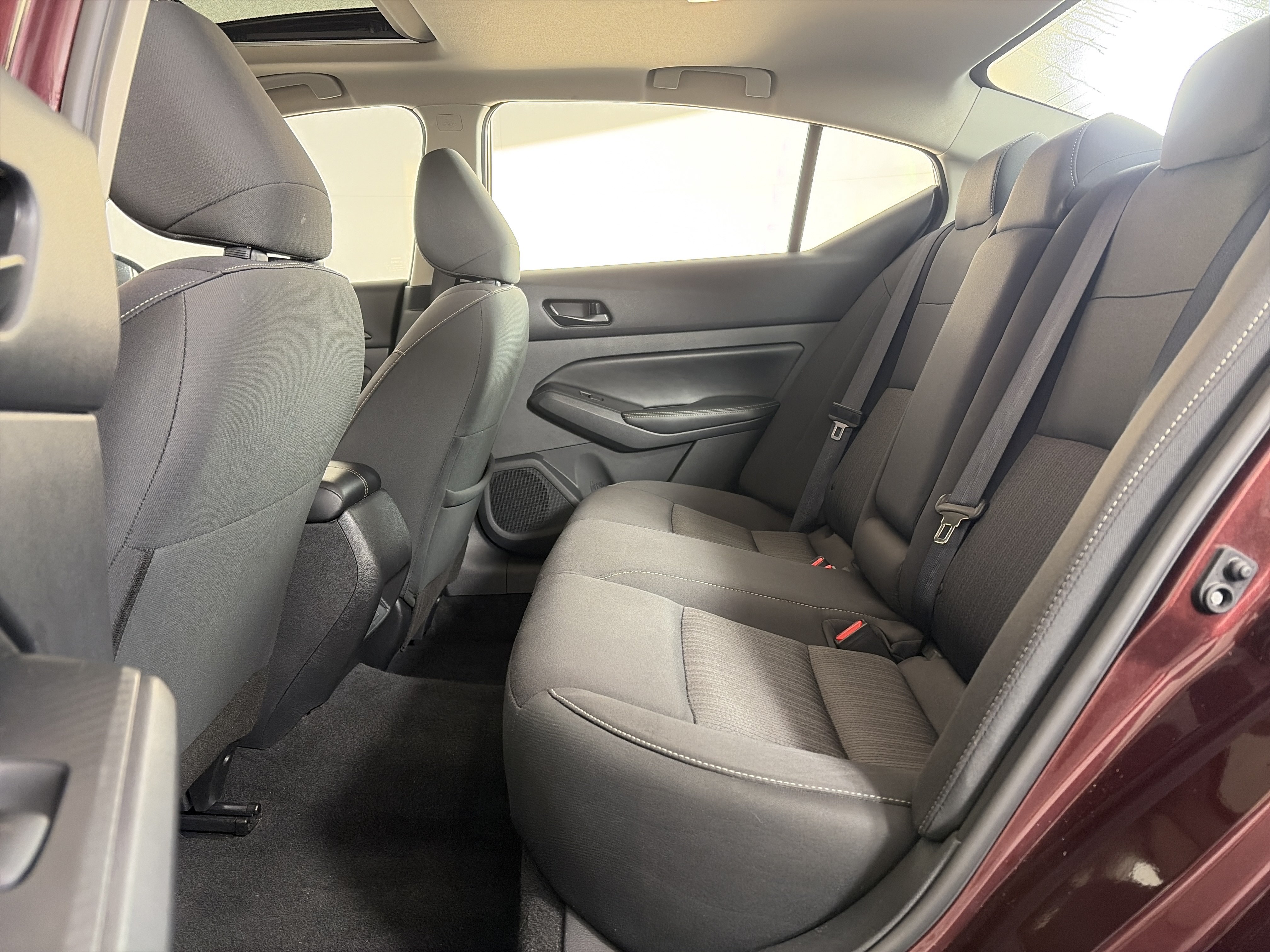 Used 2024 Nissan Altima 2.5 SV w/ SV Premium Package FWD image 7