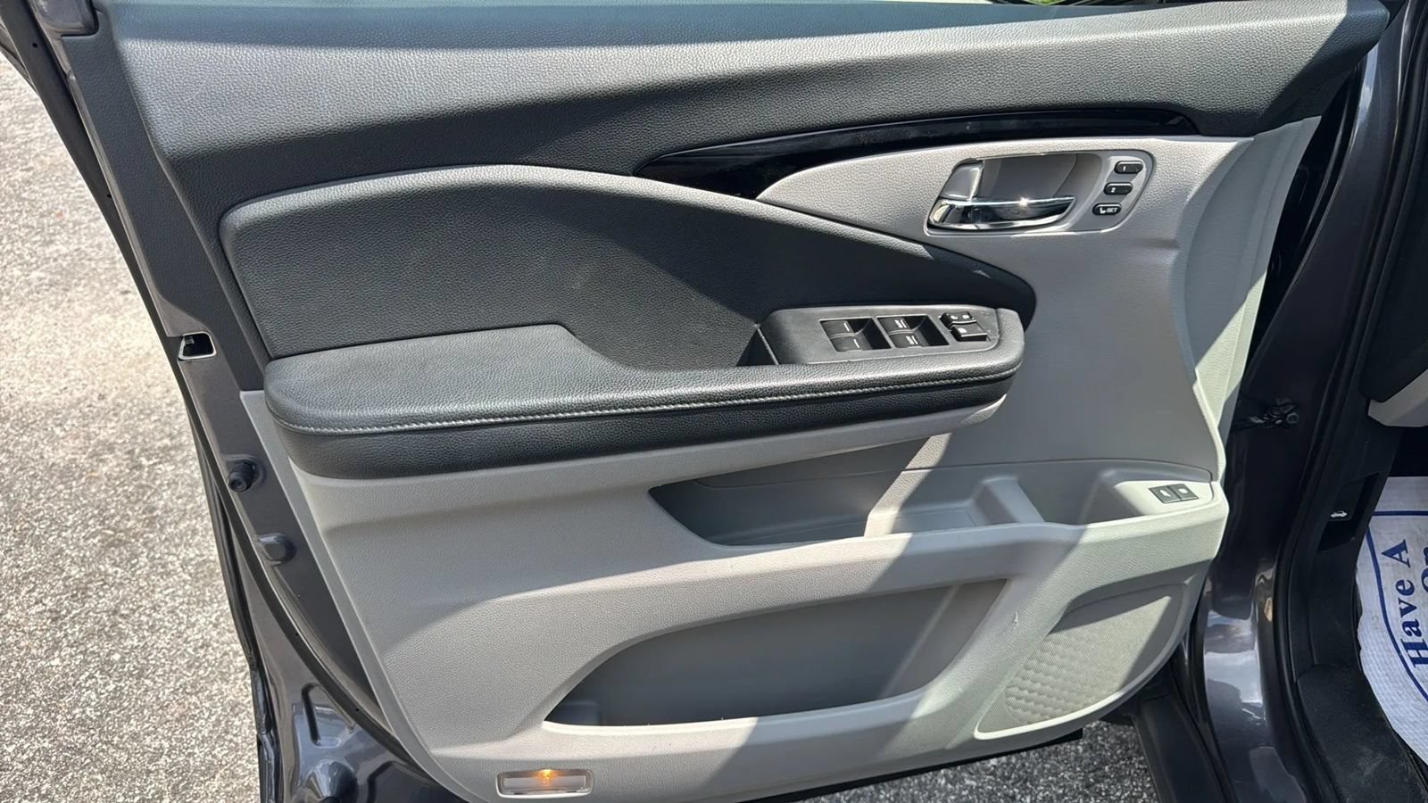 Used 2017 Honda Pilot Touring image 13
