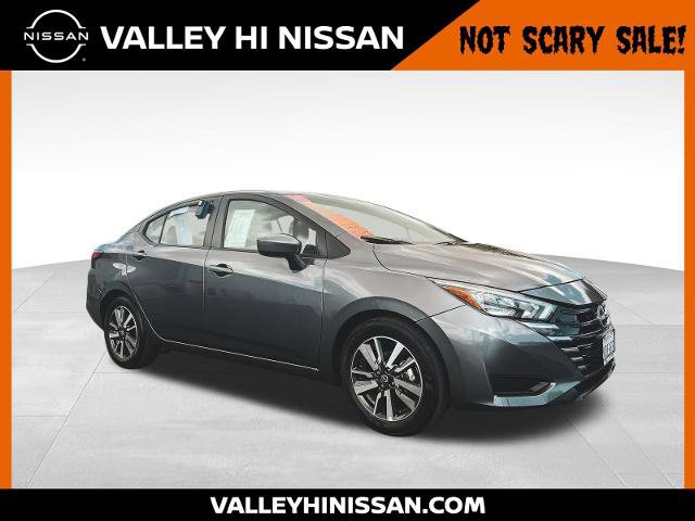 Certified 2025 Nissan Versa SV image 1