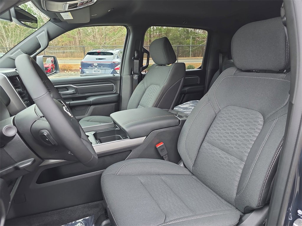 New 2026 RAM 1500 4x4 Crew Cab image 15