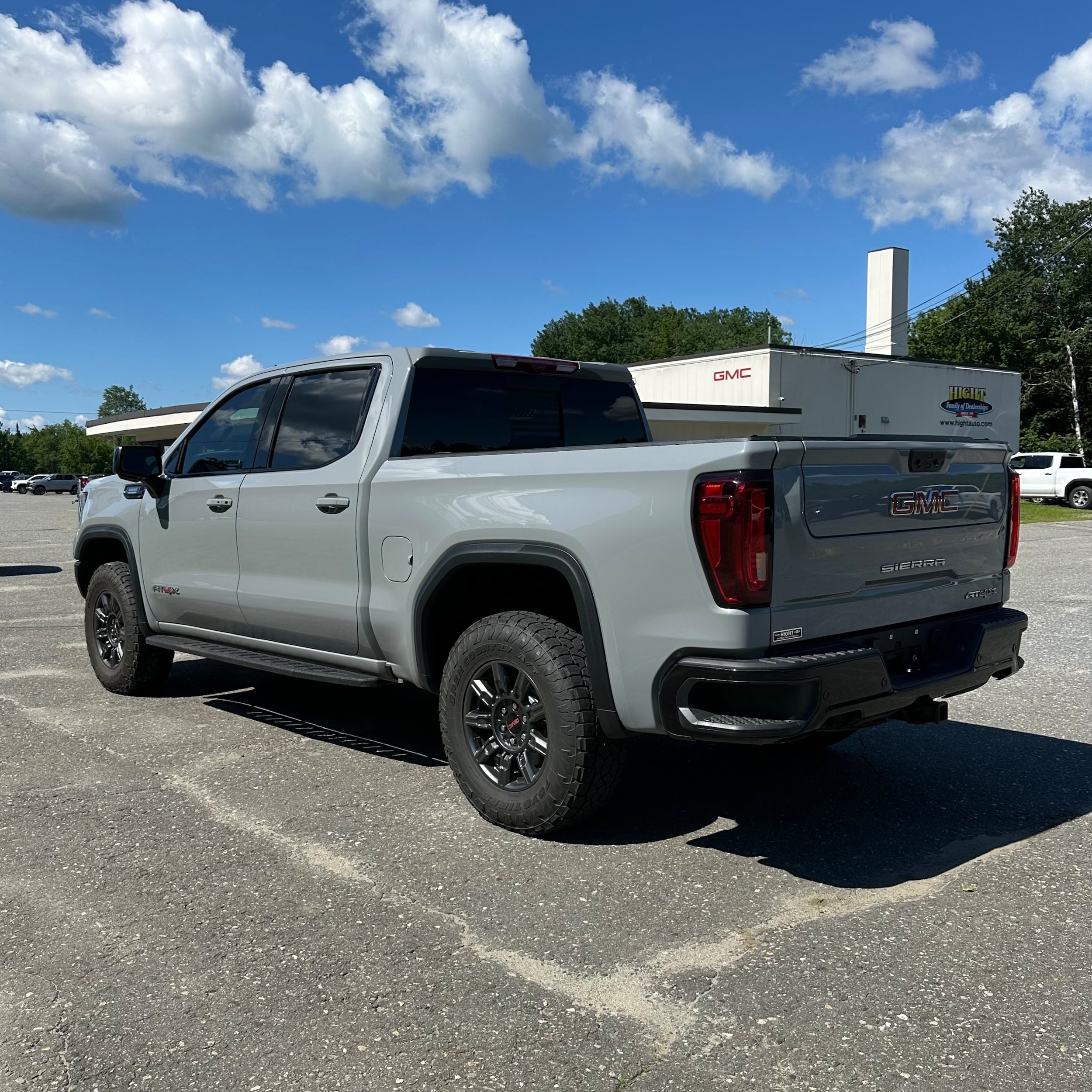 Used 2024 GMC Sierra 1500 AT4X AWD/4WD image 5