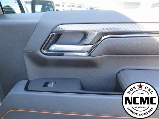 Used 2025 GMC Sierra 1500 AT4 image 57