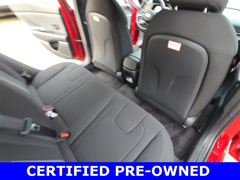 Used 2025 Hyundai Elantra Sport image 12