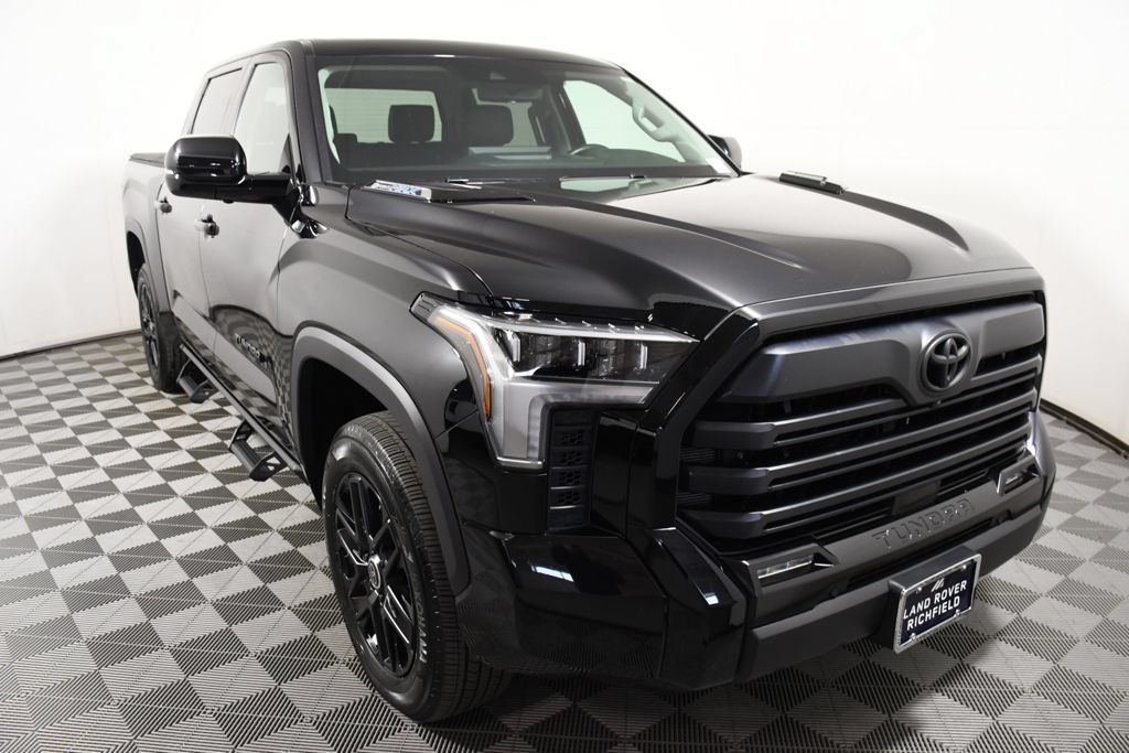 Used 2024 Toyota Tundra Limited AWD/4WD image 9