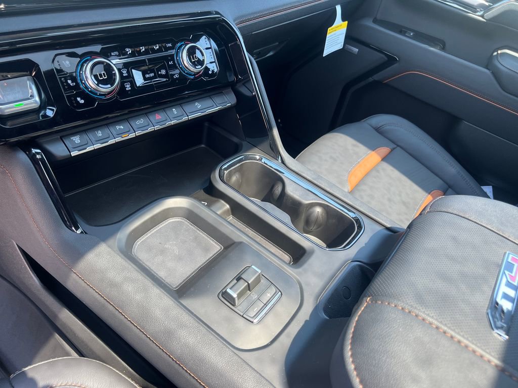 New 2026 GMC Sierra 2500 AT4 w/ AT4 Premium Plus Package AWD/4WD image 28
