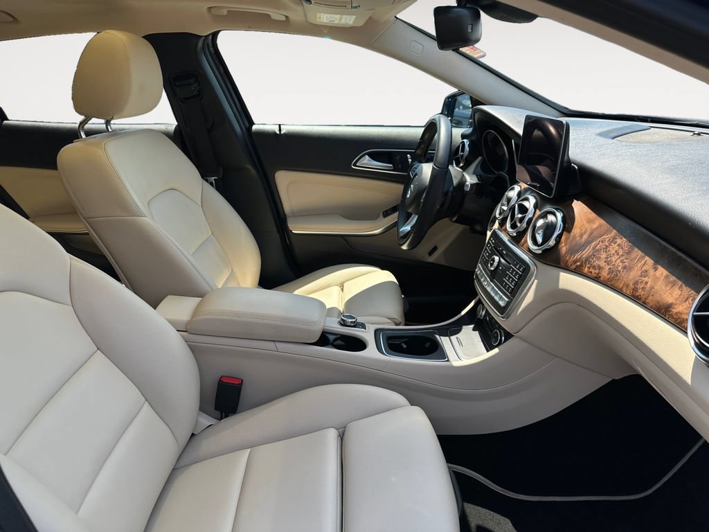 Used 2019 Mercedes-Benz GLA 250 4MATIC image 14